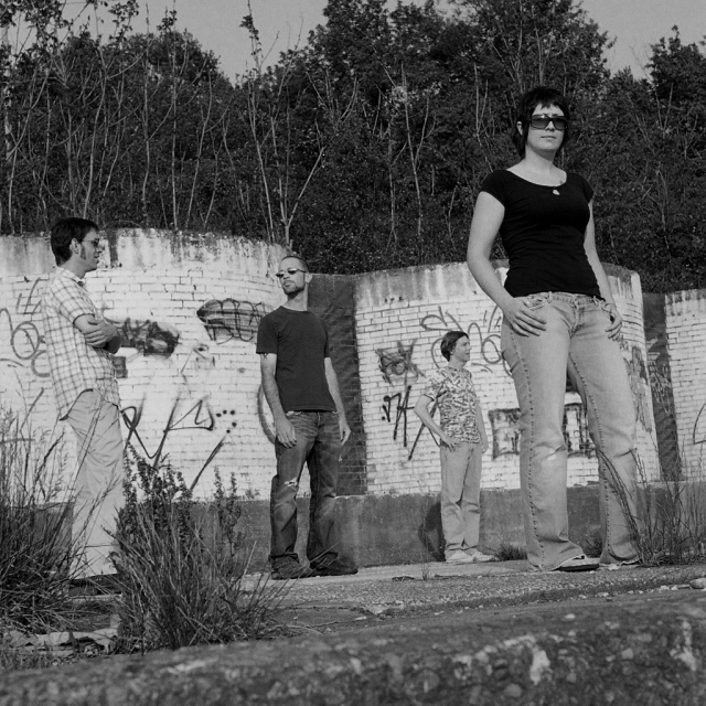 group_wall_black.jpg